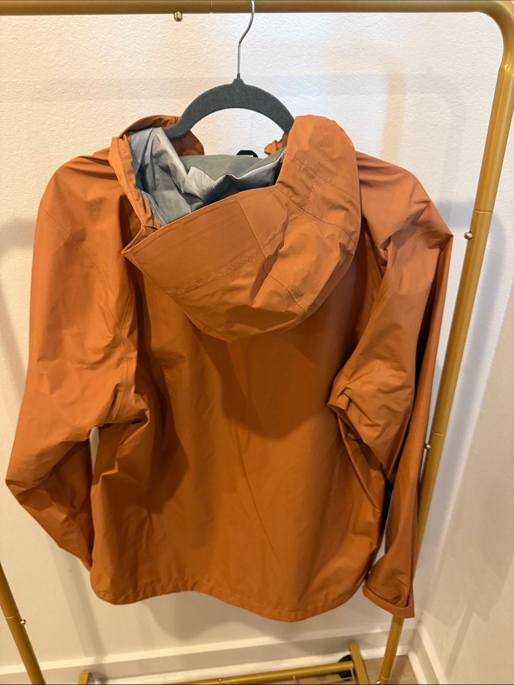 Patagonia mens Hooded Shell Jacket - Burnt Orange - Picture 2 of 2